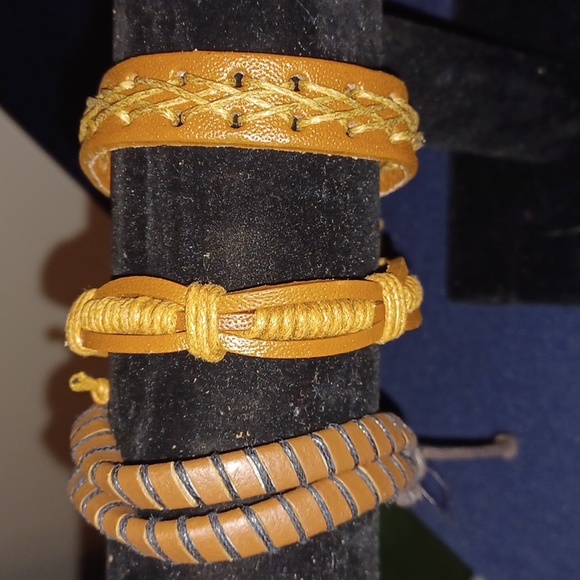 6 Pc. Leather Bracelet NWOT - Picture 3 of 3